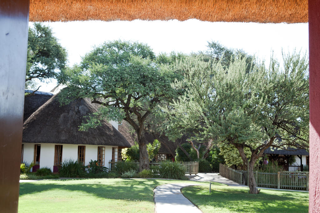 Okahandja Country Hotel Exterior foto
